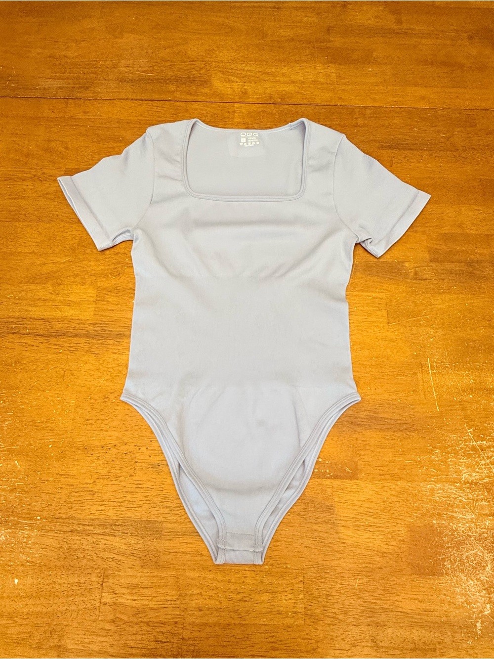 OQQ square neck bodysuit L